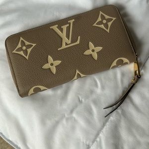 LV zippy wallet